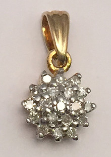 9ct Yellow Gold 0.10 Carat Diamond Cluster Pendant