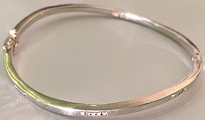 Sterling Silver Wavy 15 stone Diamonds 0.15 Carat Bangle