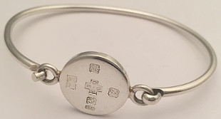 Millenium feature Hallmark Tag hook Bangle